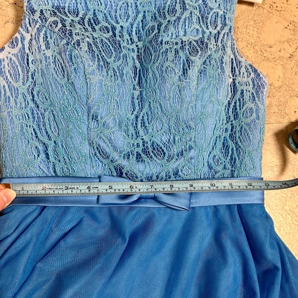 Formal 8-grade Graduation A-Line Lace Chiffon Knee-Length Dress Royal Blue - Picture 9 of 9